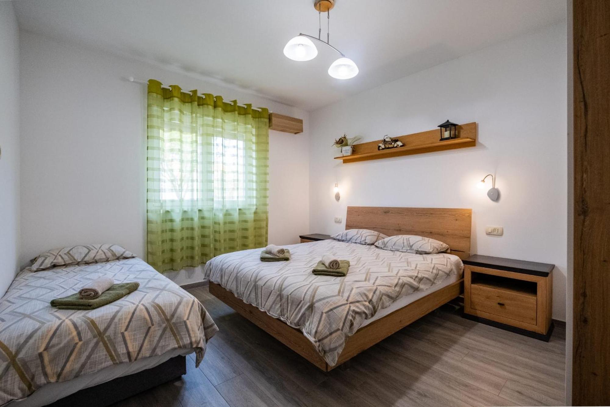 Vila Veronika 2 Pula Exteriör bild