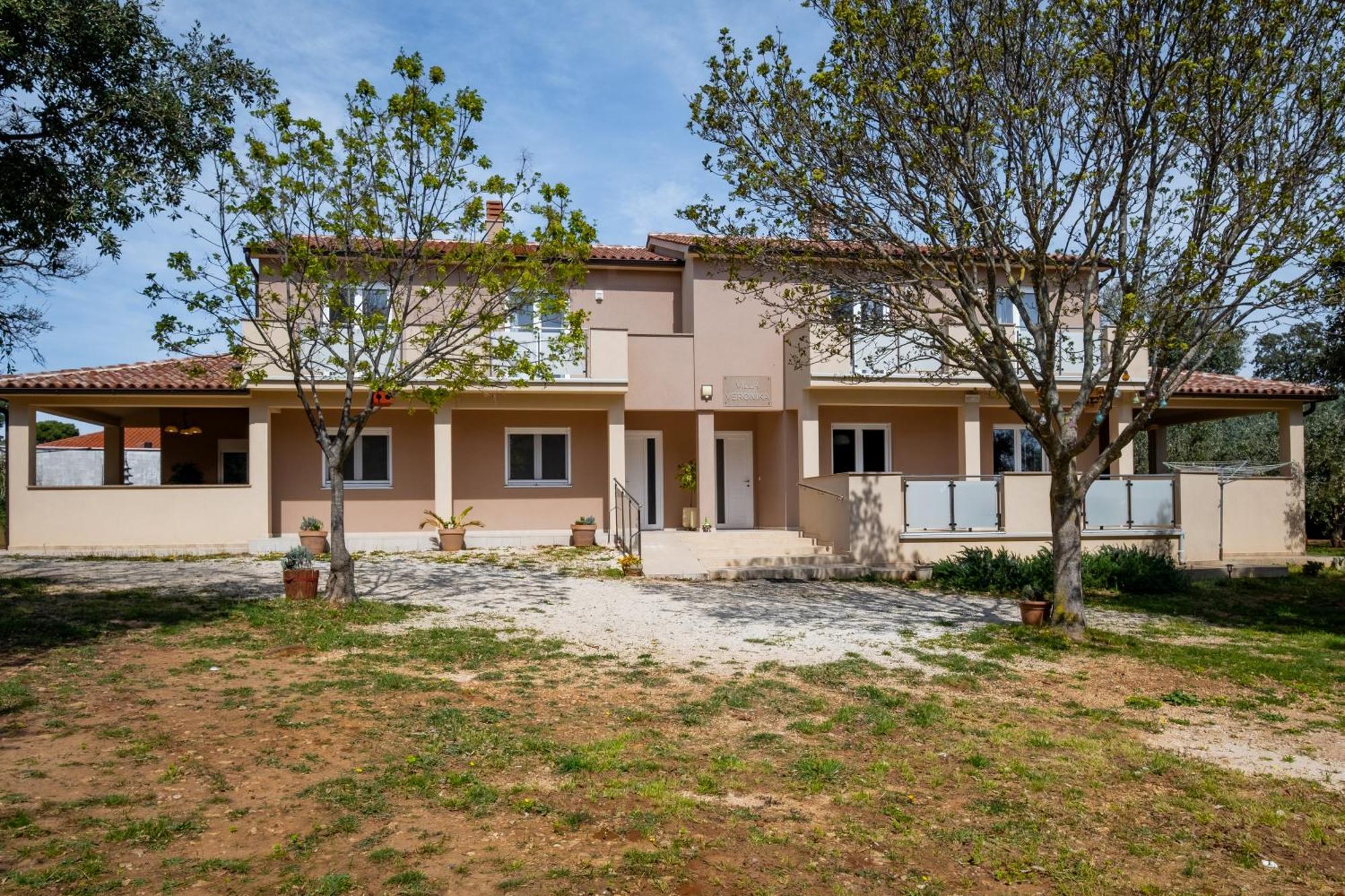 Vila Veronika 2 Pula Exteriör bild
